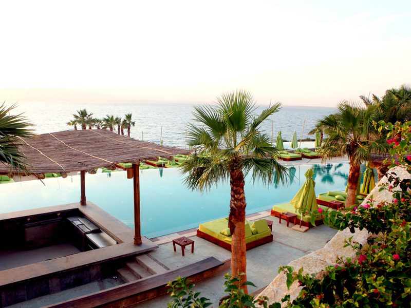 O Beach Hotel & Resort